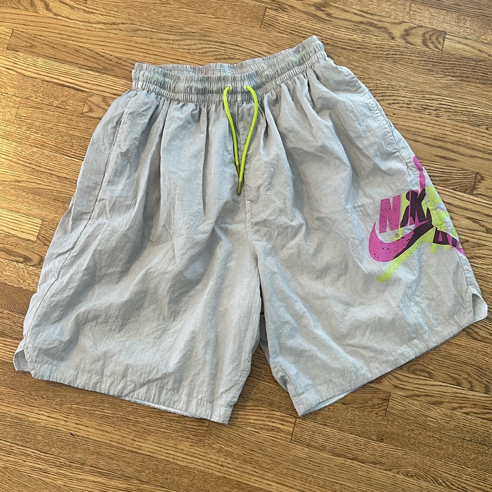 Jordan Athletic Shorts Gray with Neon Accents retro 5 xxl Nike